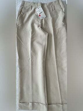 Zara Women’s Beige Wide Leg Pants | Size M